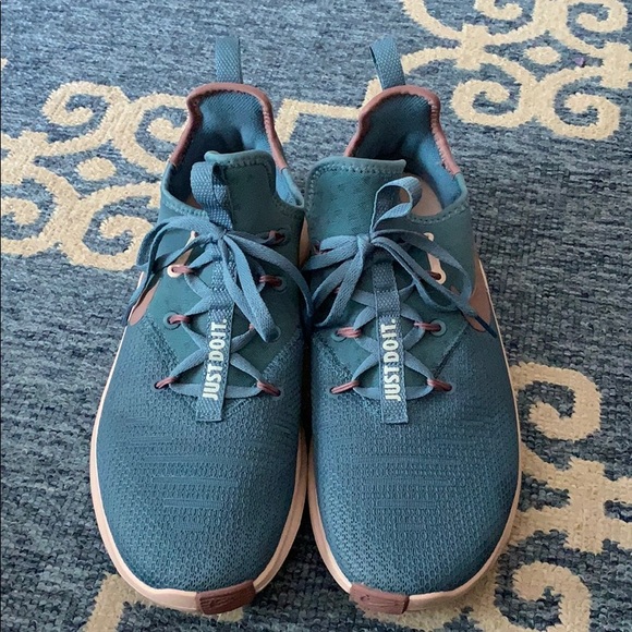 nike free tr8 teal